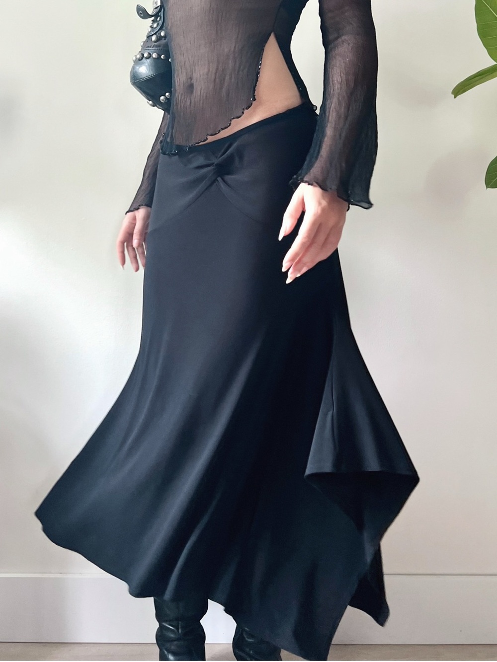 2009 Vintage Ricki’s | Asymmetrical Black Maxi Skirt